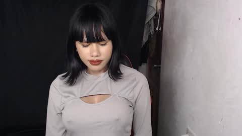 Snapshot of sluttysweet_jennifer chatting on December 2025 01:05:02 PM Jennifer online show from December 2025 01:05:02 PM