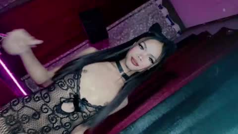 Snapshot of slutxcums_farrah69 chatting on September 2025 10:25:01 PM Dont forget to follow me give me thumbs upIm a New kataluna online show from September 2025 10:25:01 PM