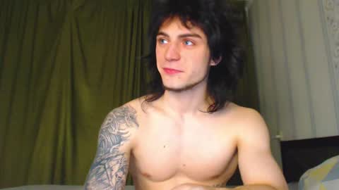 Gus online show from November 2025 06:07:01 PM