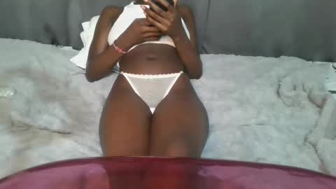 sly_rose online show from April 2026 09:19:01 PM