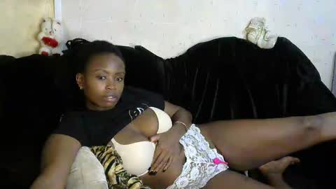 Snapshot of slyrider chatting on January 2025 11:07:02 PM SlyRider online show from January 2025 11:07:02 PM