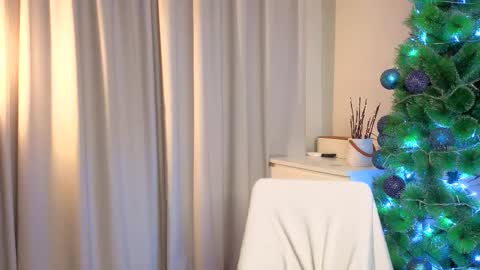 Lily online show from January 2026 05:27:02 PM