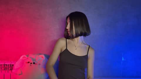 Snapshot of smaillev chatting on February 2026 08:18:01 PM Melani online show from February 2026 08:18:01 PM