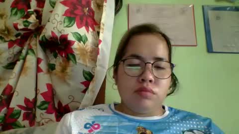 Lovewella online show from November 2025 01:49:02 AM