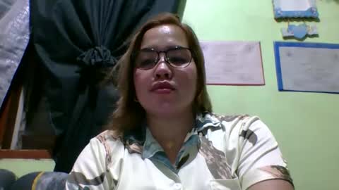 Snapshot of small_boobs59 chatting on May 2026 02:44:01 PM Lovewella online show from May 2026 02:44:01 PM