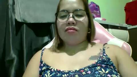 Snapshot of small_boobs59 chatting on May 2026 02:57:01 PM Lovewella online show from May 2026 02:57:01 PM