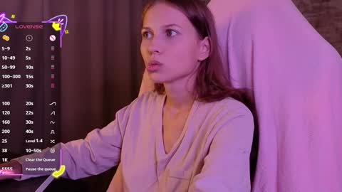 Emma online show from October 2025 05:43:02 PM