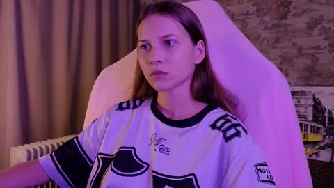 Emma online show from February 2026 02:10:01 AM