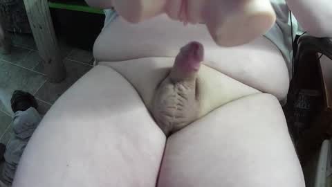 Snapshot of smallchubbers chatting on December 2025 01:46:02 AM smallchubbers online show from December 2025 01:46:02 AM