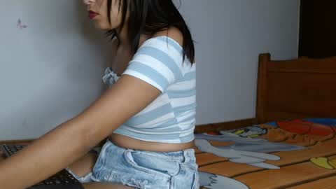 Snapshot of smallflorecita chatting on December 2024 05:29:01 PM smallflorecita online show from December 2024 05:29:01 PM