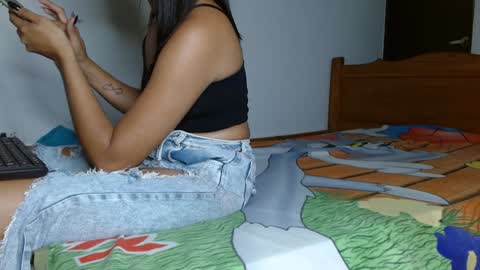 Snapshot of smallflorecita chatting on January 2025 07:53:02 AM smallflorecita online show from January 2025 07:53:02 AM