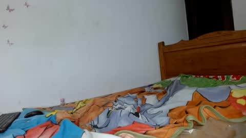 Snapshot of smallflorecita chatting on December 2025 11:45:01 PM smallflorecita online show from December 2025 11:45:01 PM