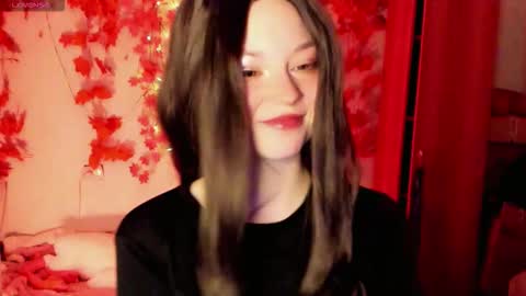 smallimpmeili online show from October 2025 07:45:02 PM