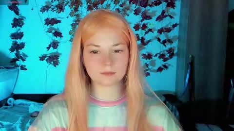 smallimpmeili online show from October 2025 09:03:01 PM