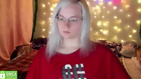 smallimpmeili online show from December 2025 09:00:01 PM