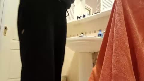 smallone8825 online show from March 2026 09:00:01 AM