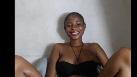 Snapshot of smallsluty chatting on June 2026 07:12:02 AM smallsluty online show from June 2026 07:12:02 AM