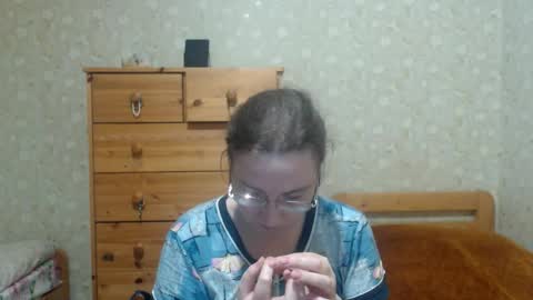 smart_rose online show from November 2025 04:40:01 PM