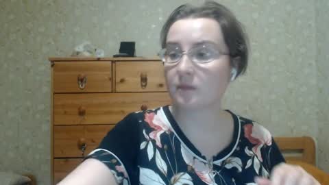 smart_rose online show from April 2026 07:25:02 PM