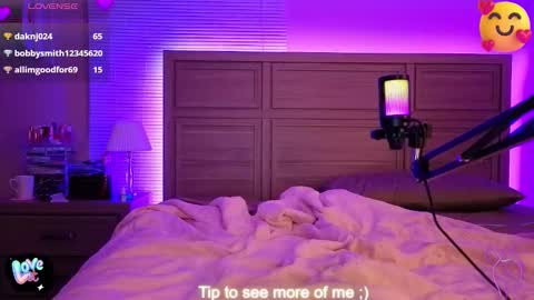 Snapshot of smexy_bun chatting on November 2025 03:52:02 AM Smexy online show from November 2025 03:52:02 AM