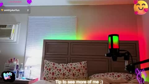 Snapshot of smexy_bun chatting on November 2025 10:26:01 PM Smexy online show from November 2025 10:26:01 PM