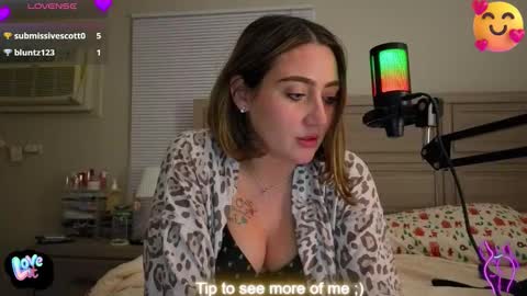 Snapshot of smexy_bun chatting on November 2025 07:19:01 AM Smexy online show from November 2025 07:19:01 AM