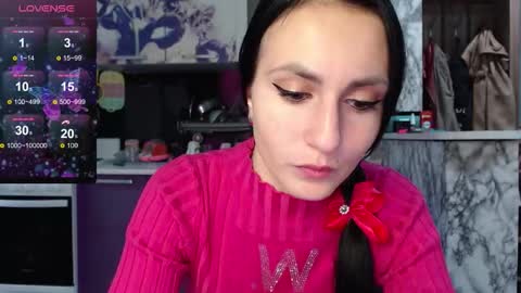 smile_cute_fox online show from September 2025 12:00:02 AM