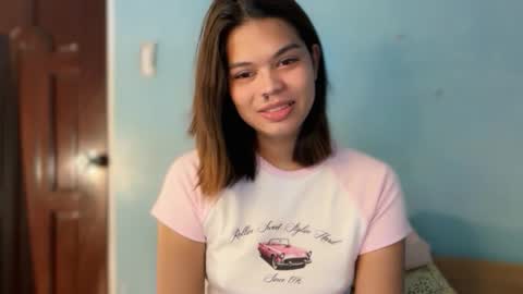 Snapshot of smile_sunshinex chatting on December 2025 04:51:01 AM call me sunshine online show from December 2025 04:51:01 AM