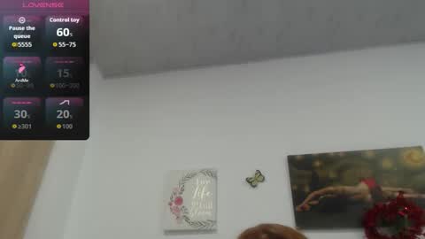 Snapshot of smilet_milf chatting on April 2026 12:58:01 PM Smileth online show from April 2026 12:58:01 PM