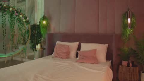 Snapshot of smiley_mia_ chatting on November 2025 05:13:02 AM Mia online show from November 2025 05:13:02 AM