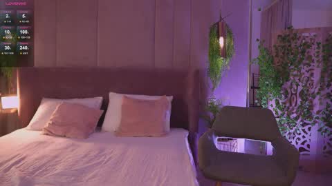 Snapshot of smiley_mia_ chatting on November 2025 05:18:02 AM Mia online show from November 2025 05:18:02 AM