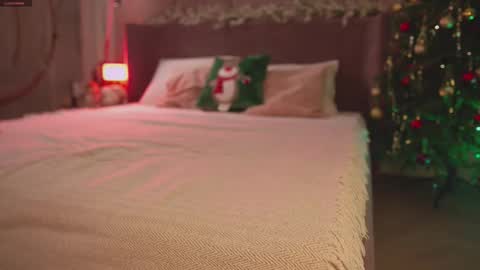 Snapshot of smiley_mia_ chatting on December 2025 05:15:02 AM Mia online show from December 2025 05:15:02 AM