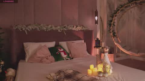 Snapshot of smiley_mia_ chatting on December 2025 09:25:01 AM Mia online show from December 2025 09:25:01 AM