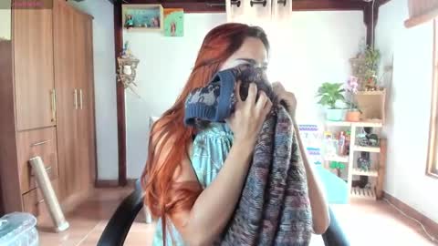 Snapshot of smilingsalor chatting on February 2025 08:03:02 PM SmilingSalor online show from February 2025 08:03:02 PM