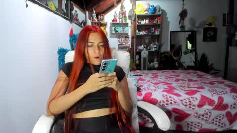 Snapshot of smilingsalor chatting on June 2026 02:27:01 AM SmilingSalor online show from June 2026 02:27:01 AM