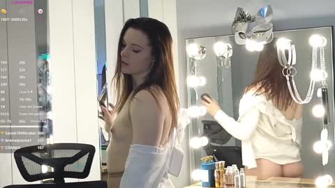 smilym online show from February 2025 02:26:01 AM