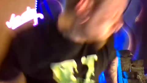 smoke online show from February 2026 12:12:01 PM