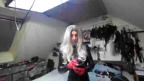 smokeslut365 online show from March 2025 04:06:01 AM