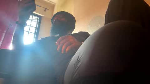 Snapshot of smokingorilla chatting on December 2025 07:12:01 AM smokingorilla online show from December 2025 07:12:01 AM