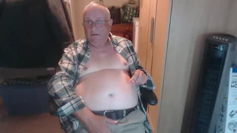 Snapshot of smoothmutton chatting on October 2025 06:05:02 PM smoothmutton online show from October 2025 06:05:02 PM