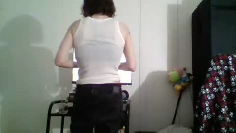 Snapshot of smoothvodka chatting on December 2024 09:58:02 PM Bambi--Vodka online show from December 2024 09:58:02 PM