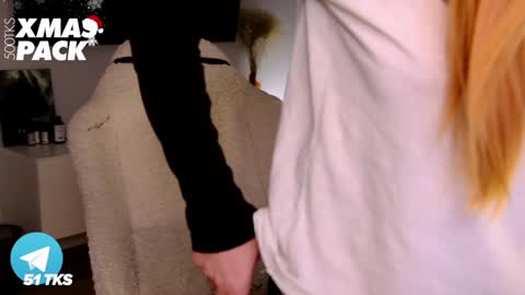 Snapshot of smthwrong chatting on December 2024 01:37:01 AM smthwrong online show from December 2024 01:37:01 AM