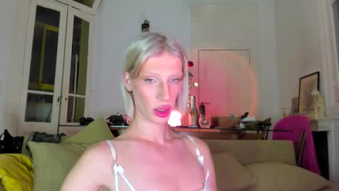   online show from December 2025 12:29:01 AM