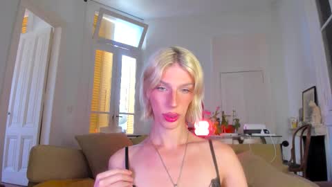 Snapshot of sn0wcat chatting on January 2026 02:44:01 PM online show from January 2026 02:44:01 PM