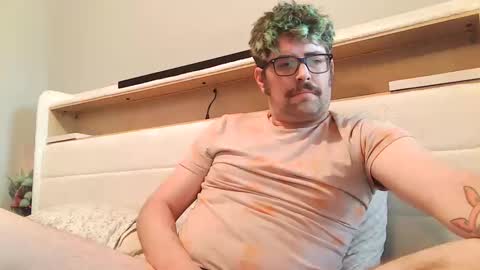 Snapshot of snackonzach chatting on June 2026 12:26:01 AM snackonzach online show from June 2026 12:26:01 AM