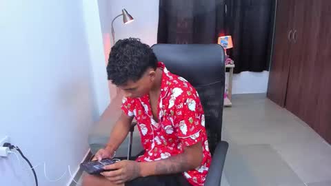 snak_master1 online show from November 2025 03:22:02 PM