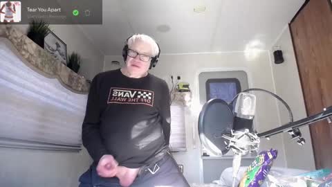 Viiscount  Snarfle Von Snarfenberg online show from February 2025 09:25:02 PM