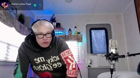 Viiscount  Snarfle Von Snarfenberg online show from March 2025 05:49:02 PM