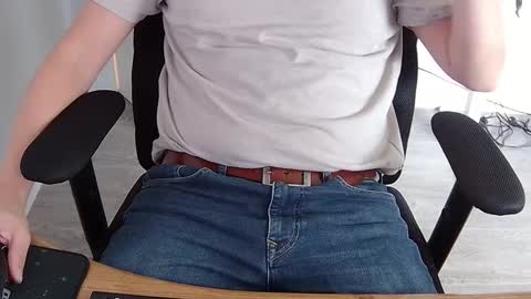 Sneakybill online show from March 2026 07:01:01 AM