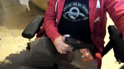 Snapshot of snip1977 chatting on January 2025 05:13:01 PM snip1977 online show from January 2025 05:13:01 PM